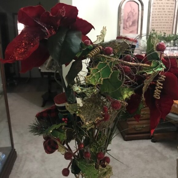 PIER 1 LONG STEM ARTICIAL POINTSETTA'S, SNOWMAN HATS/GREENERY W/HOLLY - Picture 3 of 3